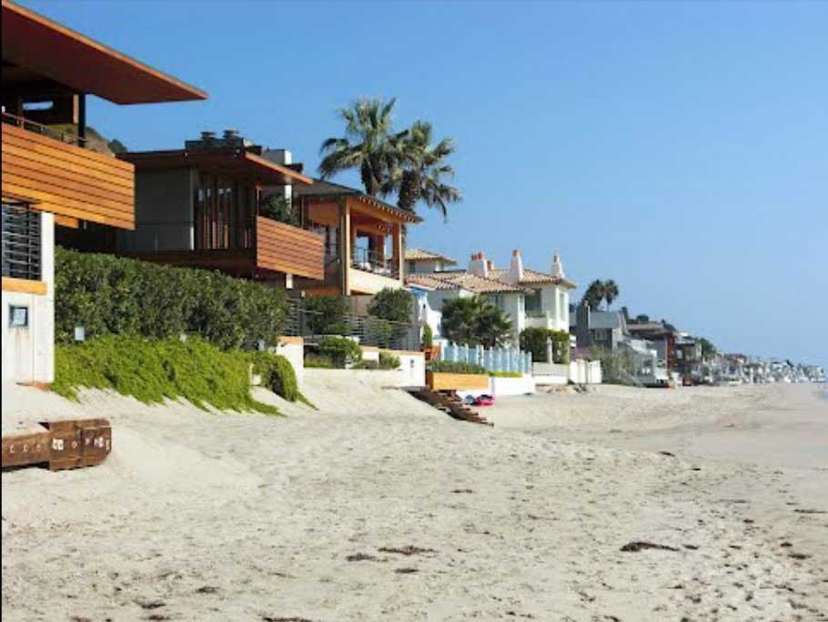 billionaires-beach-carbon-beach-malibu-1